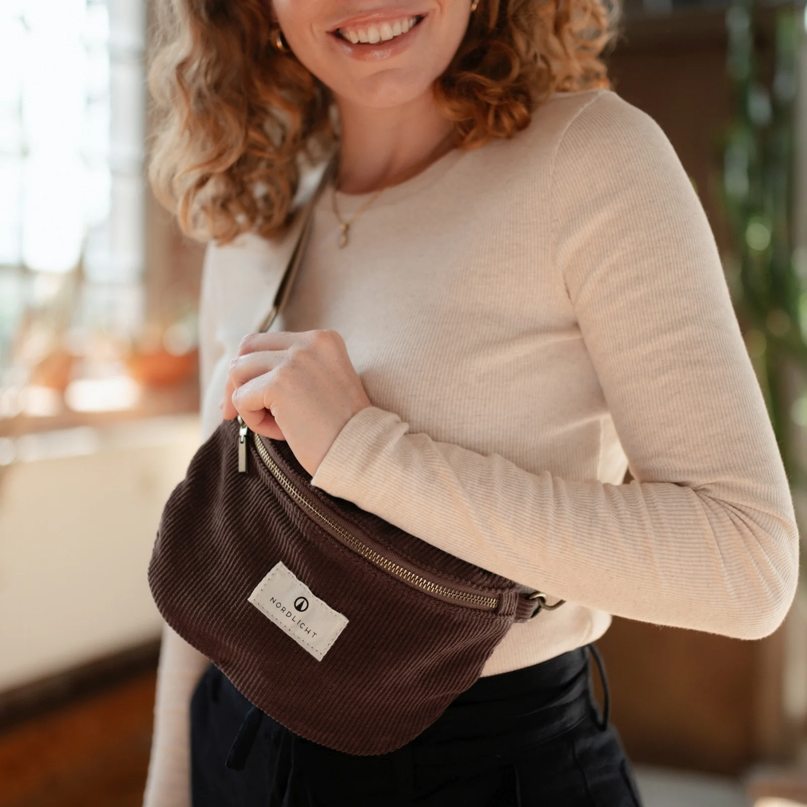 Bauchtasche Tomma Cord - Image 11
