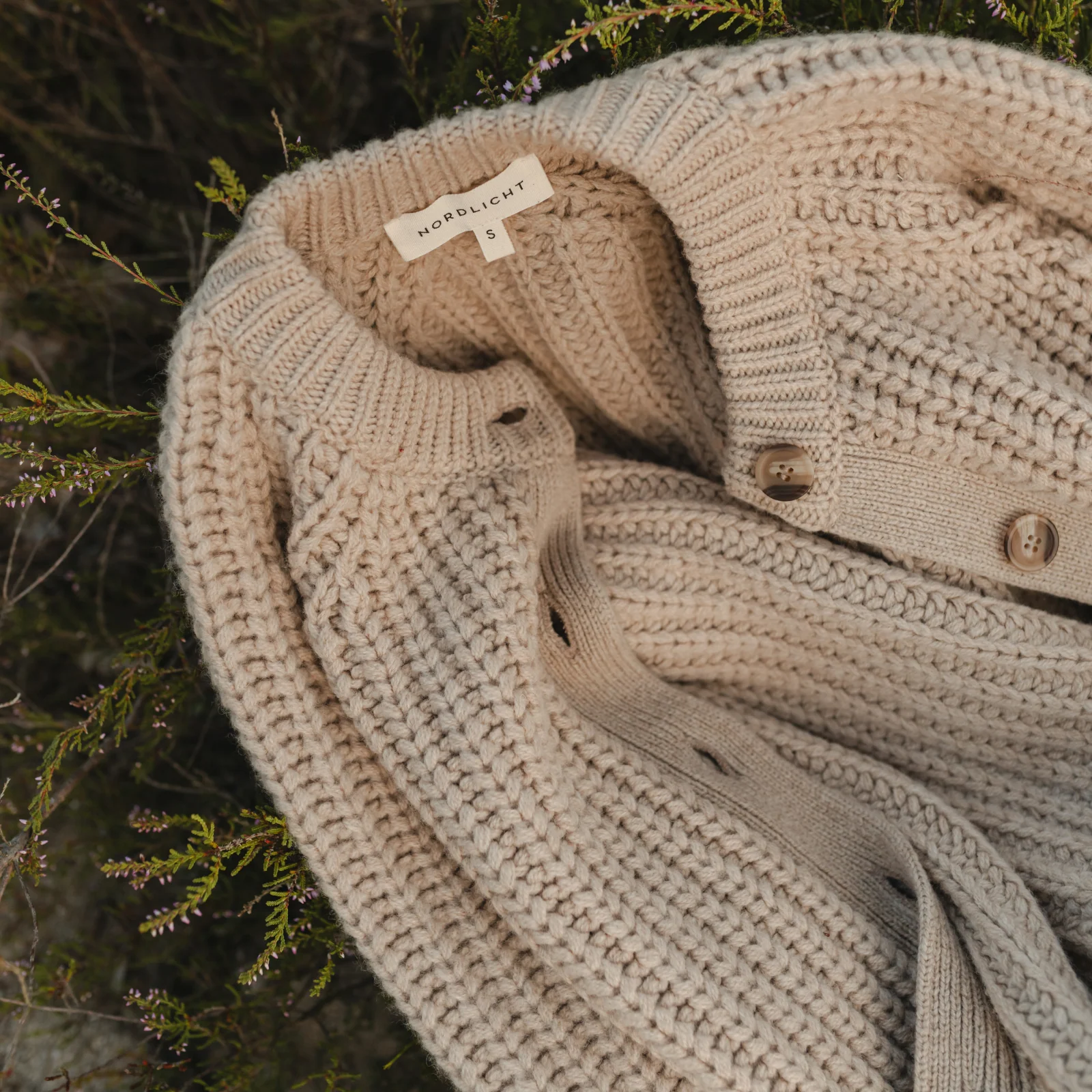 Strickjacke Mette - Image 28